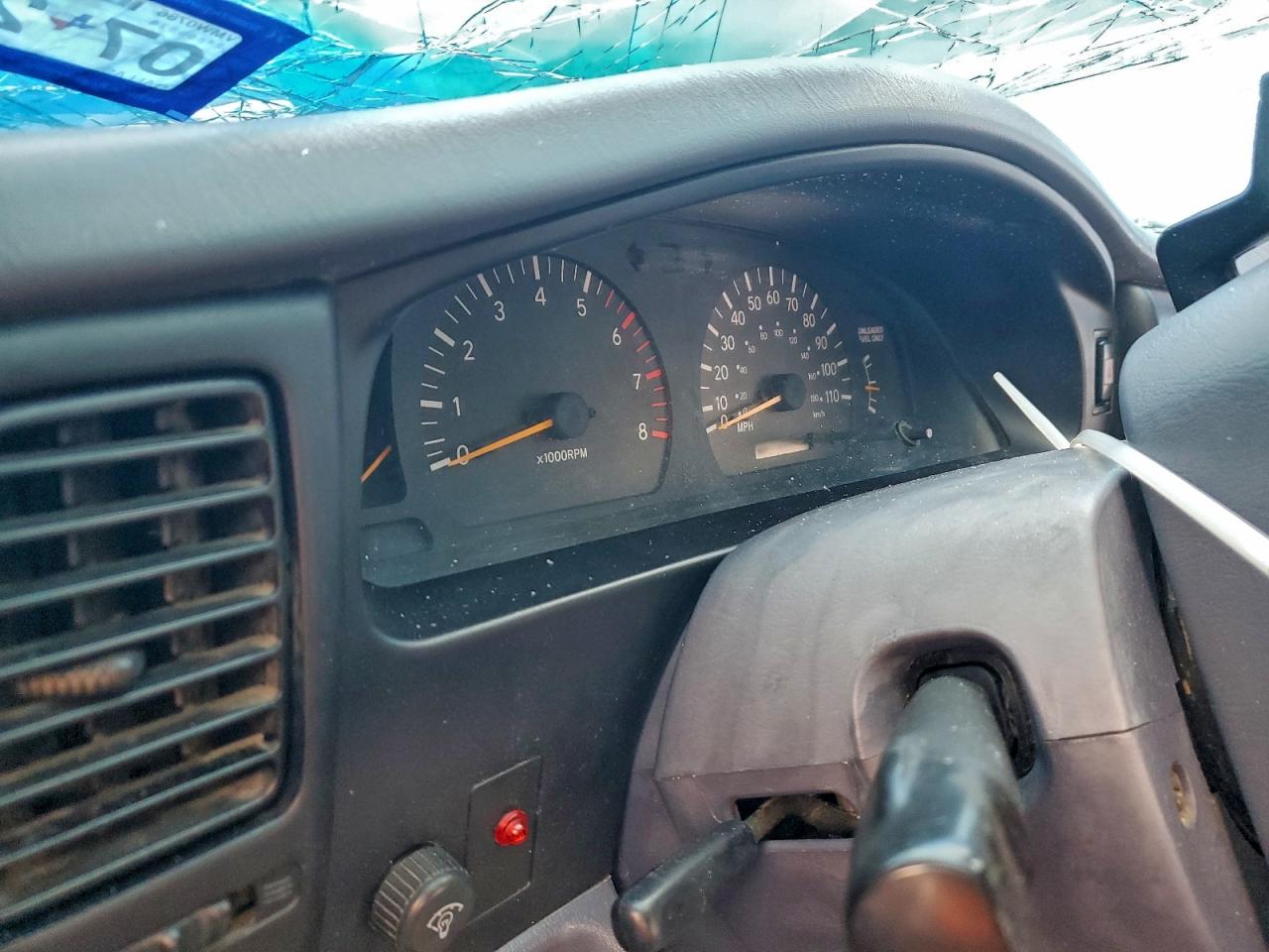 Toyota Tacoma Xtracab Image 11