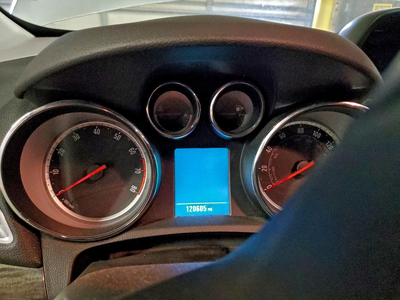 Buick Encore Image 4