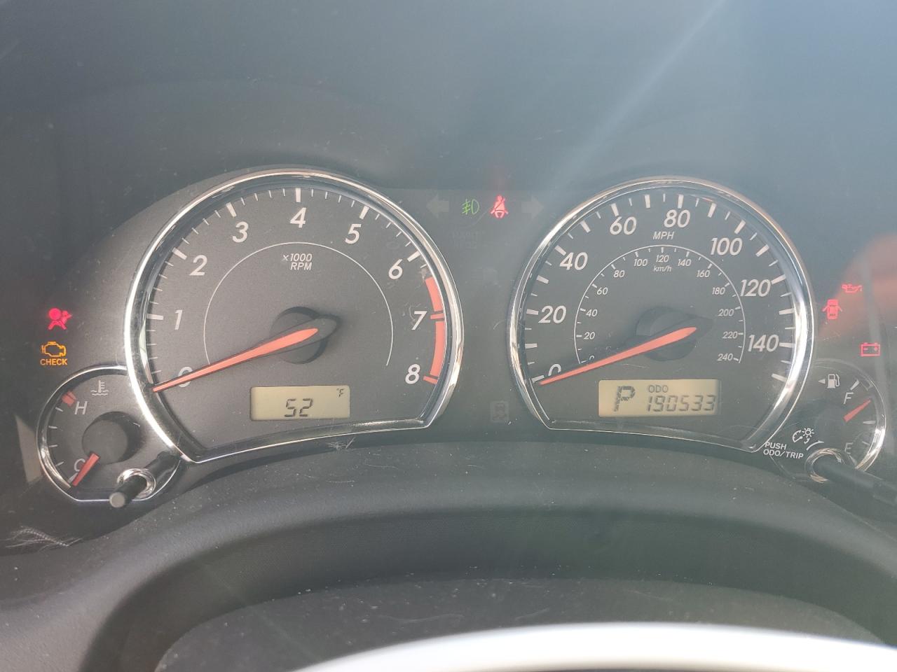 Toyota Corolla Base Image 8