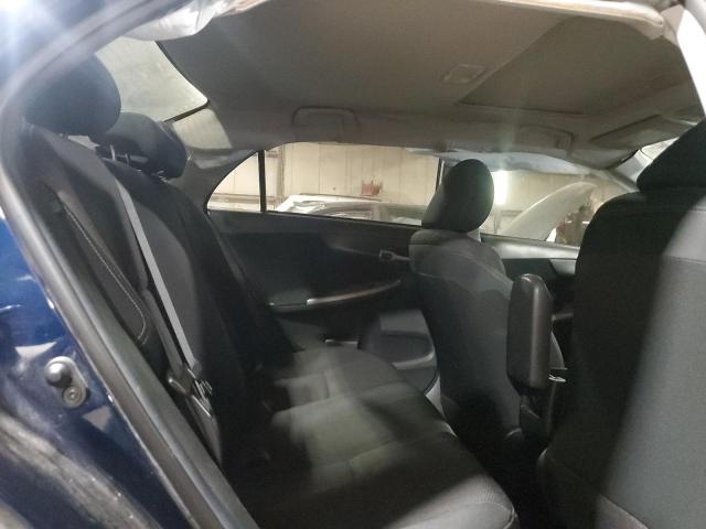 Toyota Corolla Base Image 10