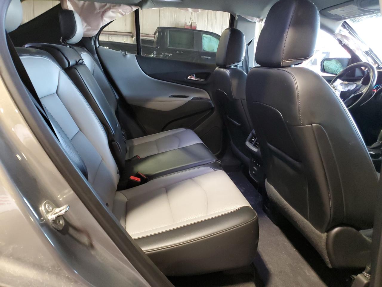 Chevrolet Equinox Premier Image 13