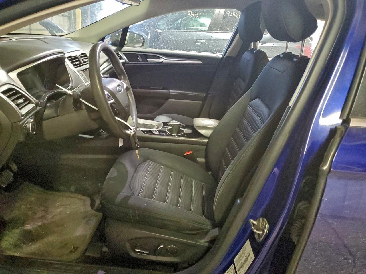 Ford Fusion Se Image 3