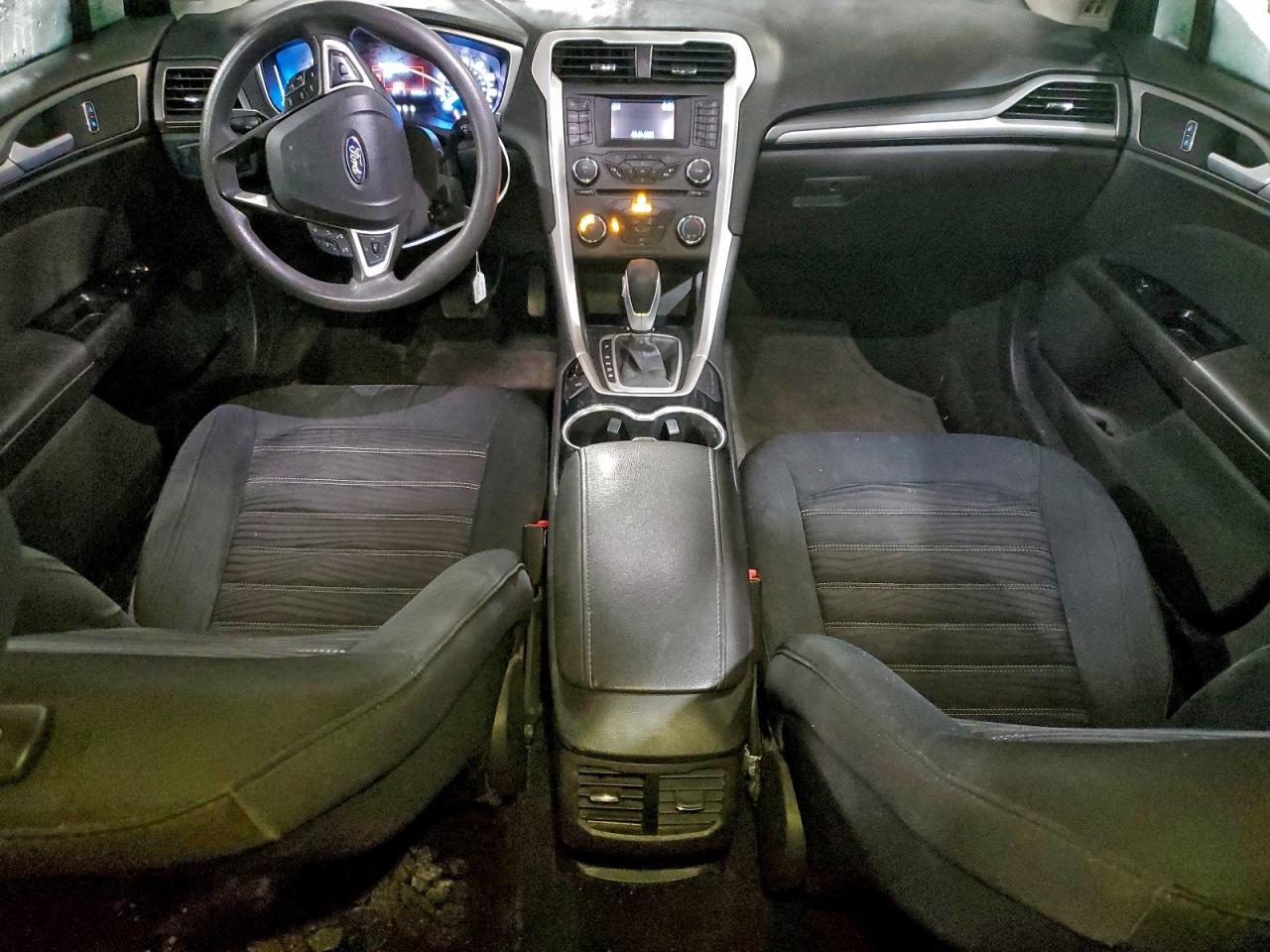 Ford Fusion Se Image 8