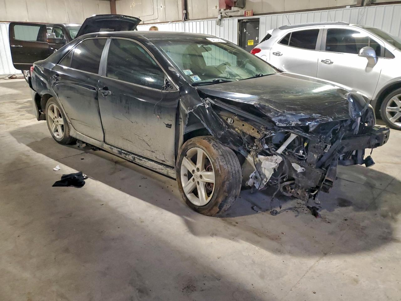 Toyota Camry L Image 5