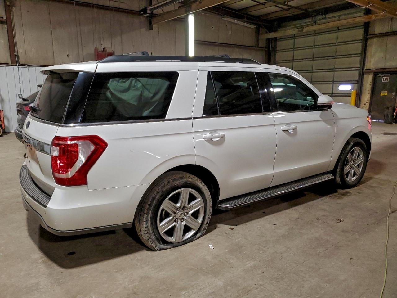 Ford Expedition Xlt Image 4