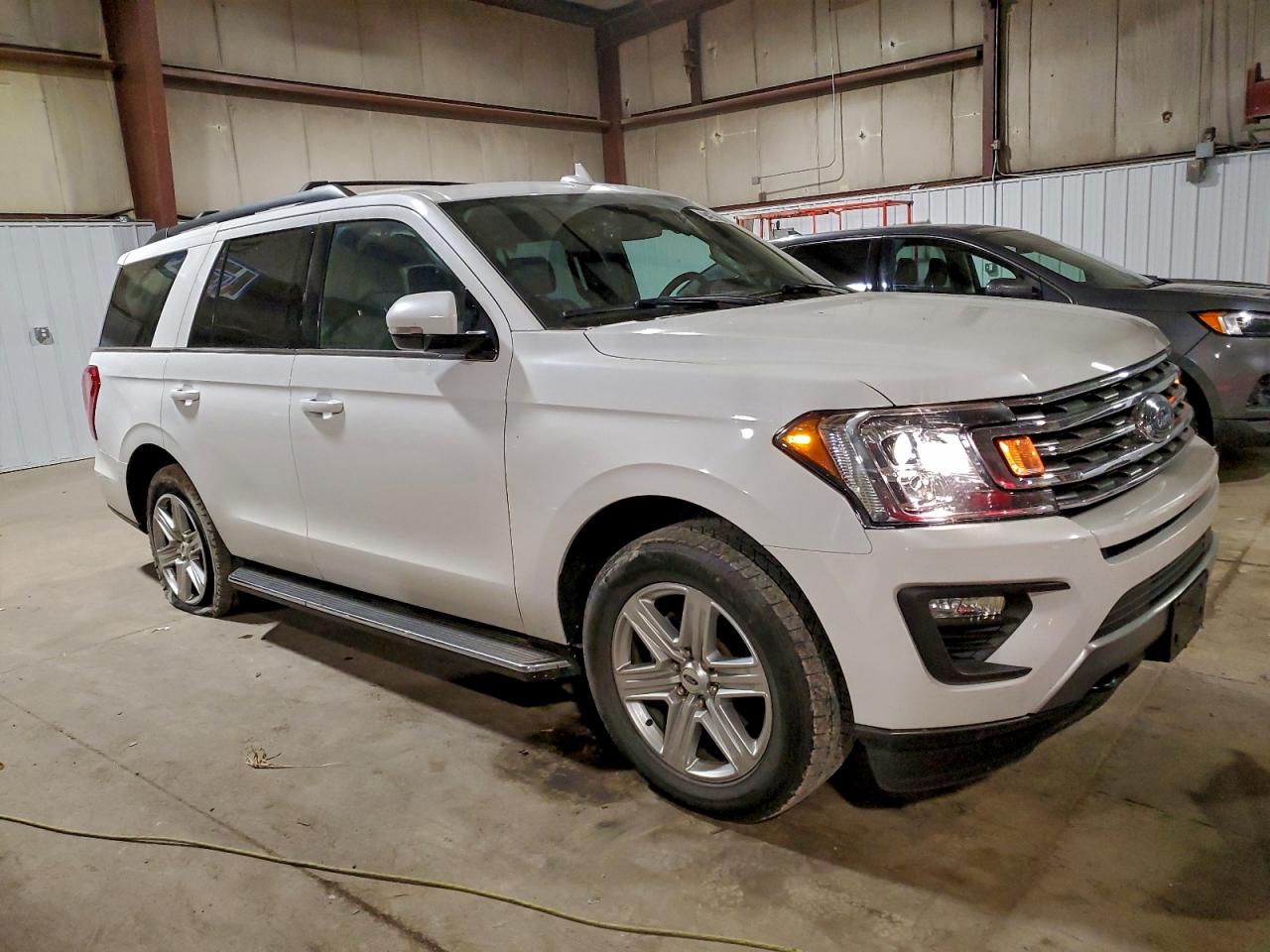 Ford Expedition Xlt Image 9