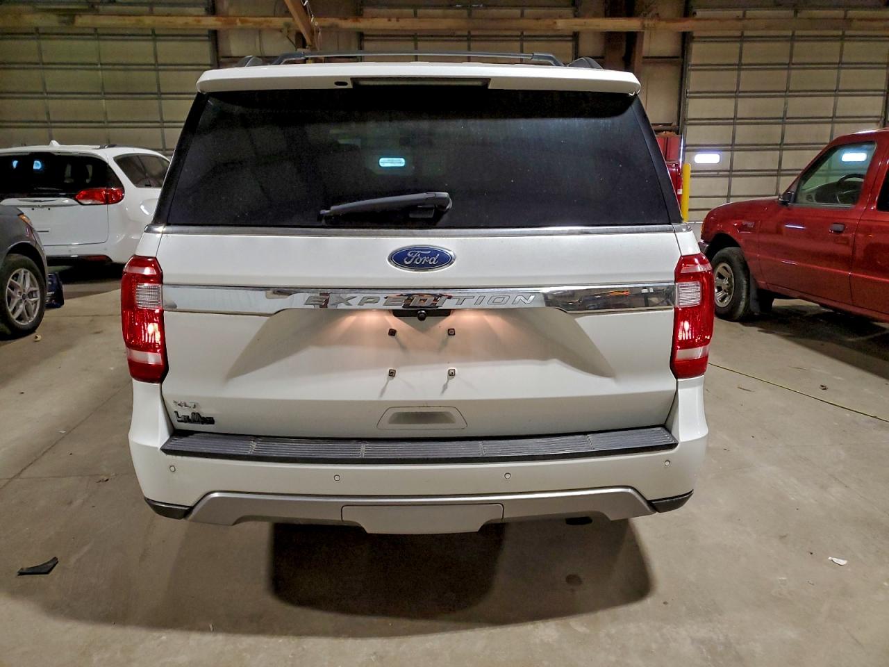 Ford Expedition Xlt Image 7