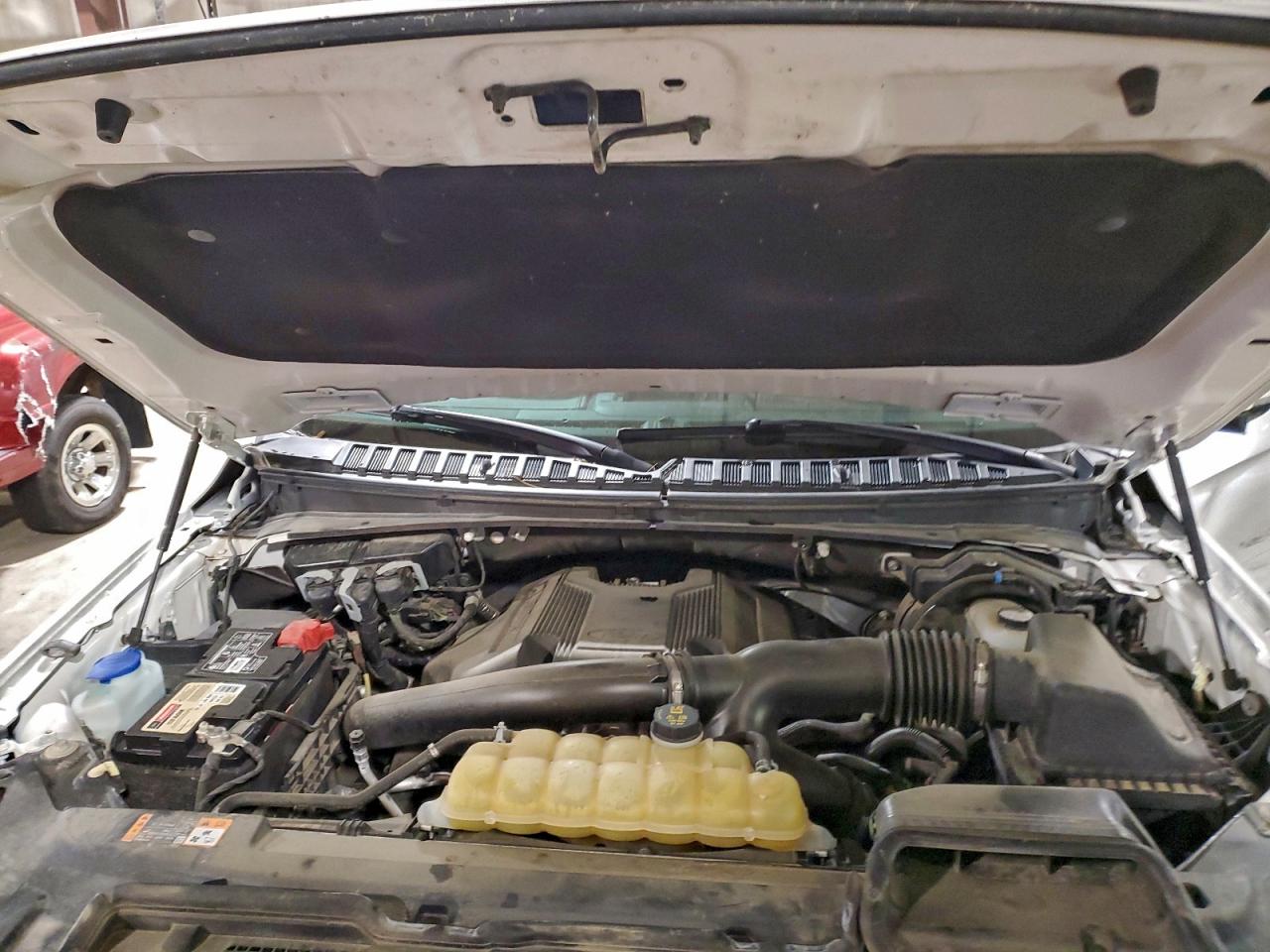 Ford Expedition Xlt Image 10