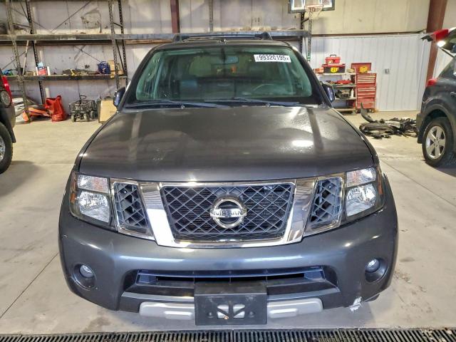 Nissan Pathfinder S Image 10