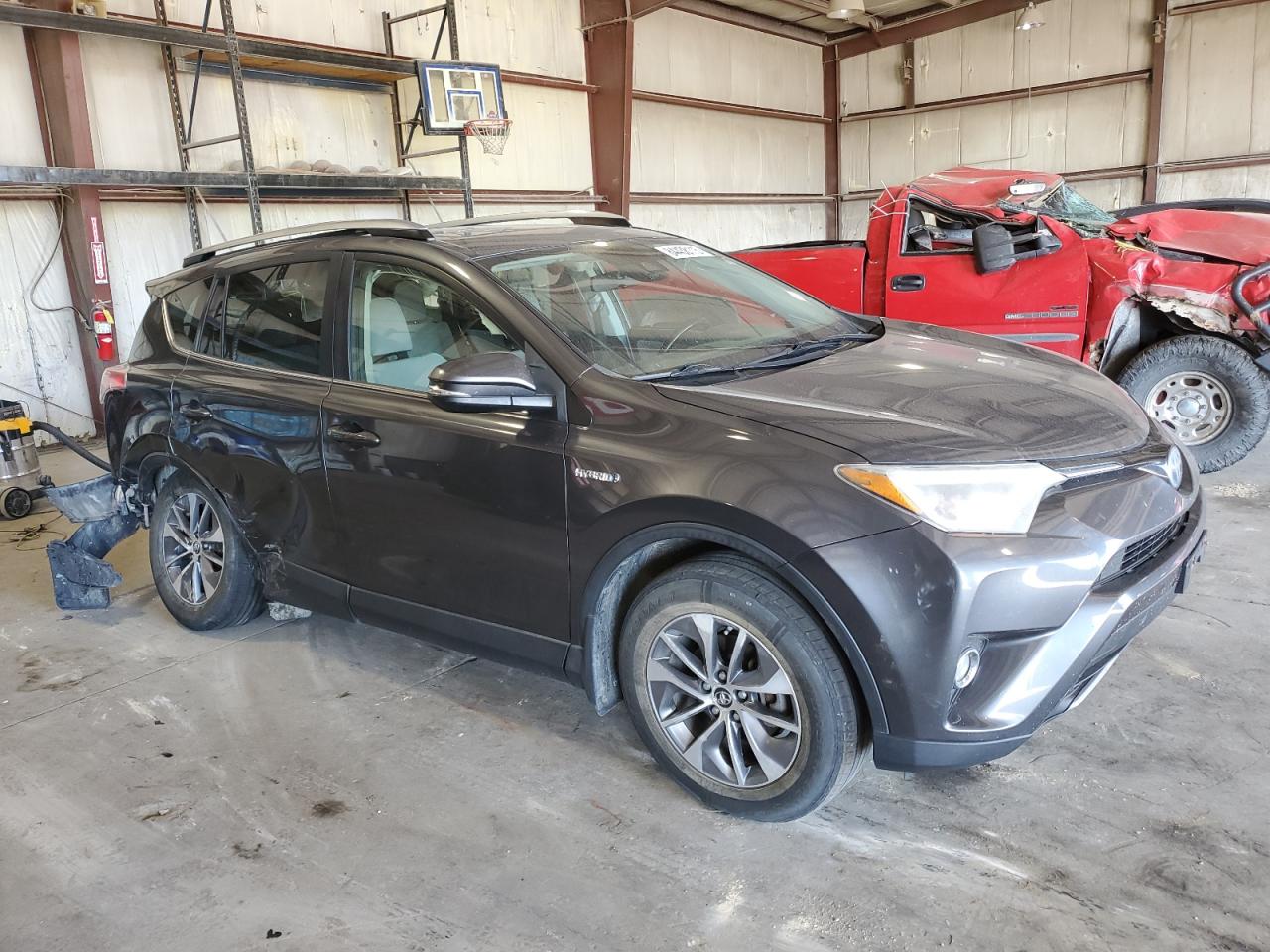 Toyota RAV4 Le Image 7