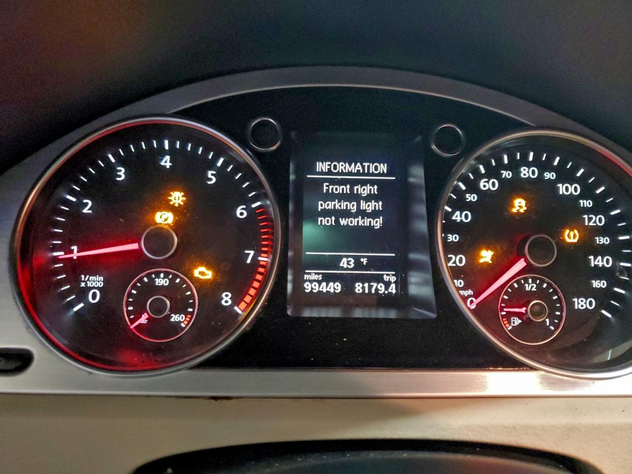 Volkswagen CC Image 7