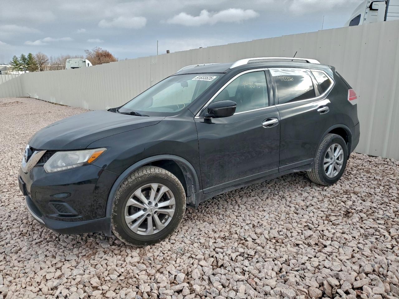 Nissan Rogue S Image 1