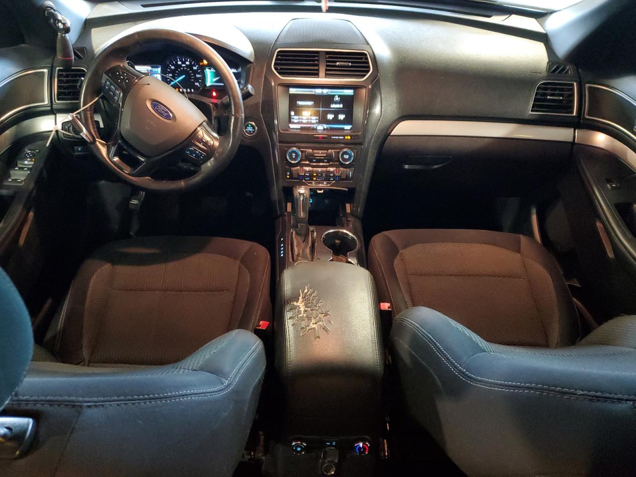 Ford Explorer Xlt Image 3