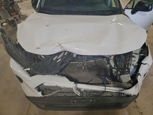 Toyota RAV4 Le Image 7