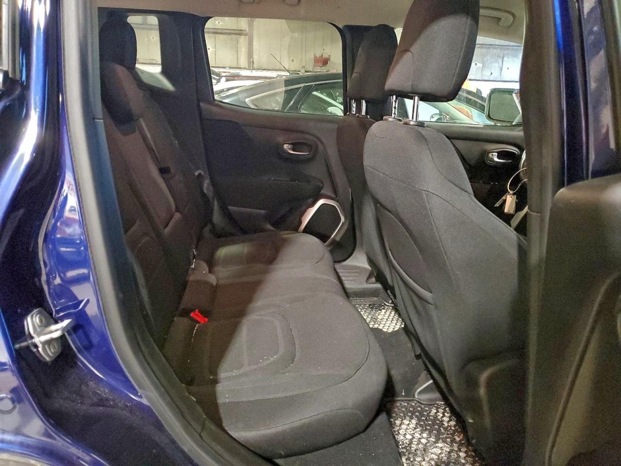 Jeep Renegade Latitude Image 11