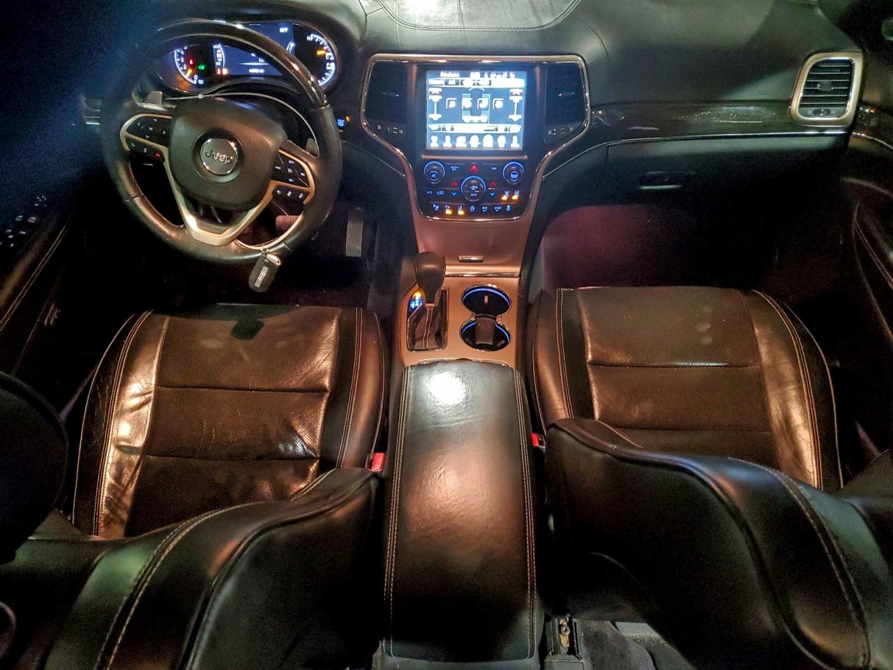 Jeep Grand Cherokee Overland Image 9