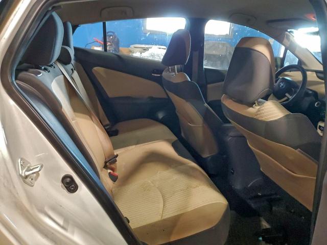 Toyota Prius Image 12