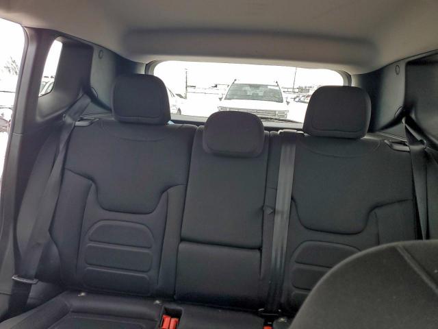 Jeep Renegade Latitude Image 8