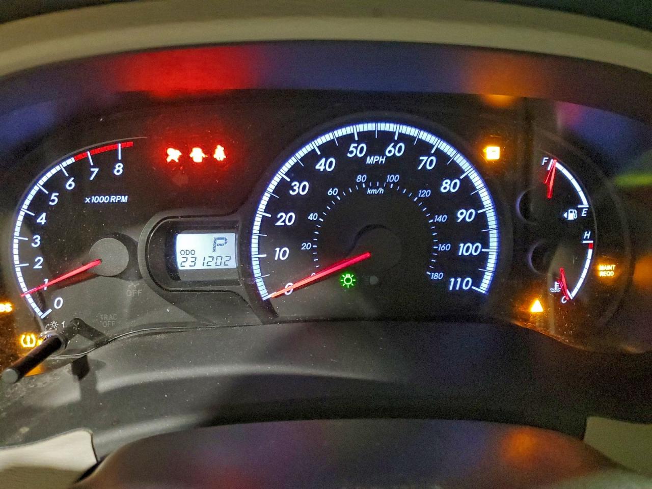 Toyota Sienna Le Image 10