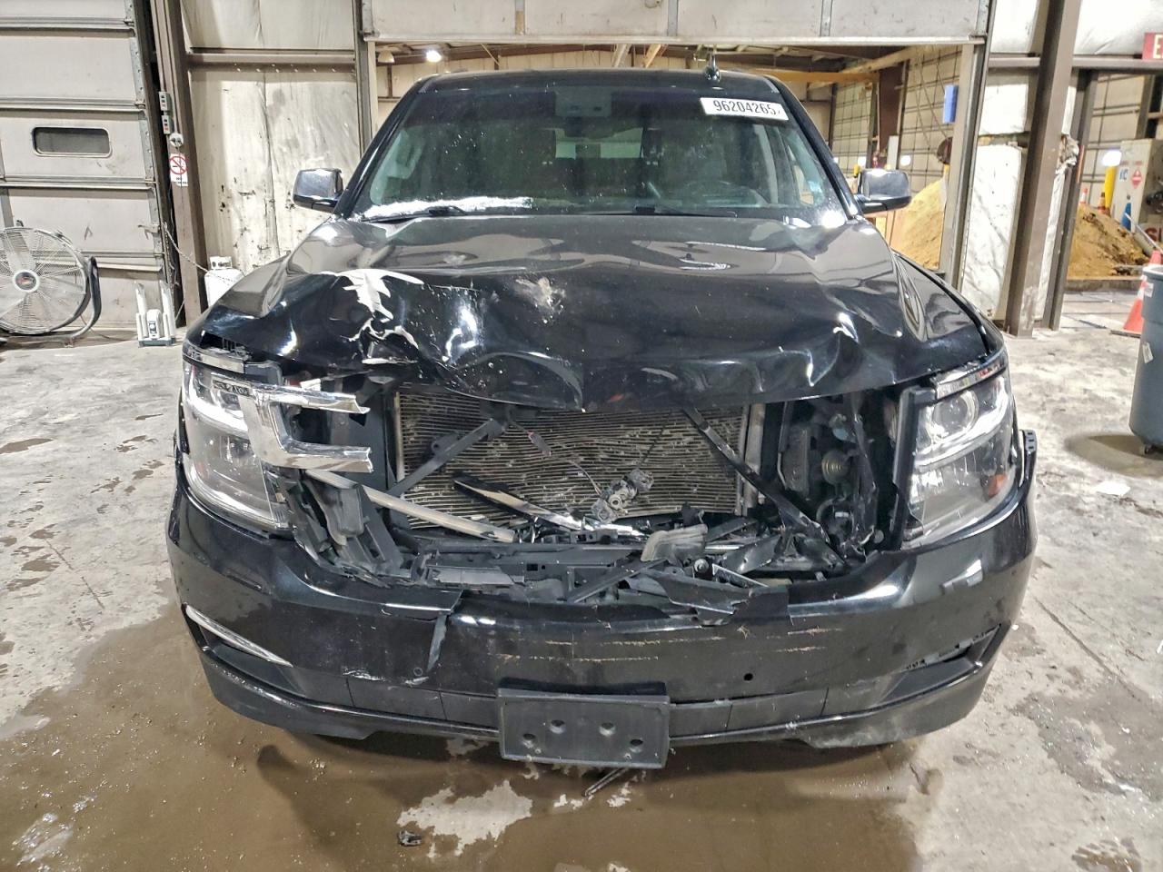 Chevrolet Suburban K1500 Ltz Image 3