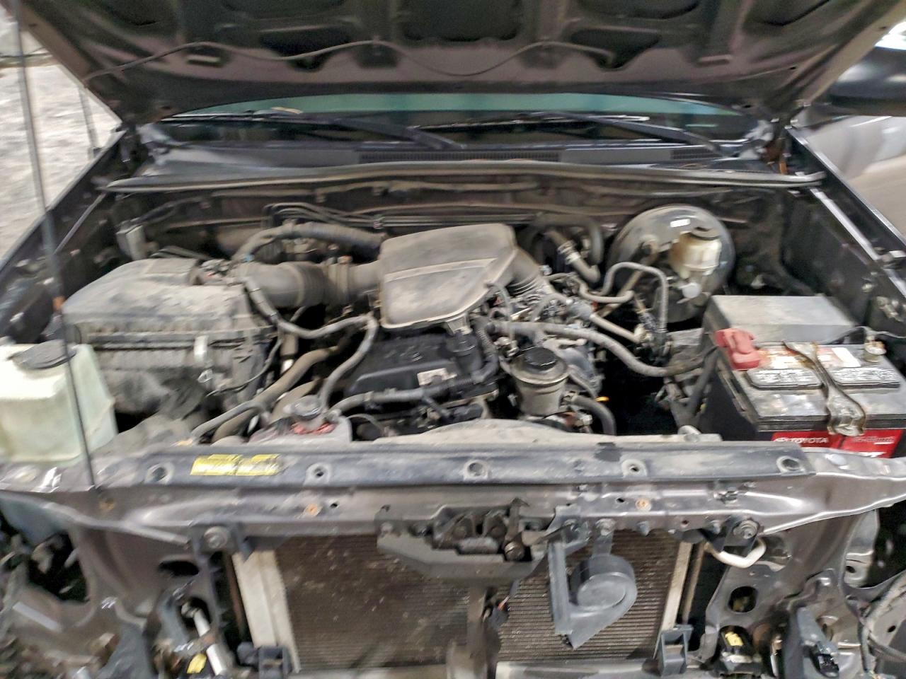 Toyota Tacoma Double Cab Image 2