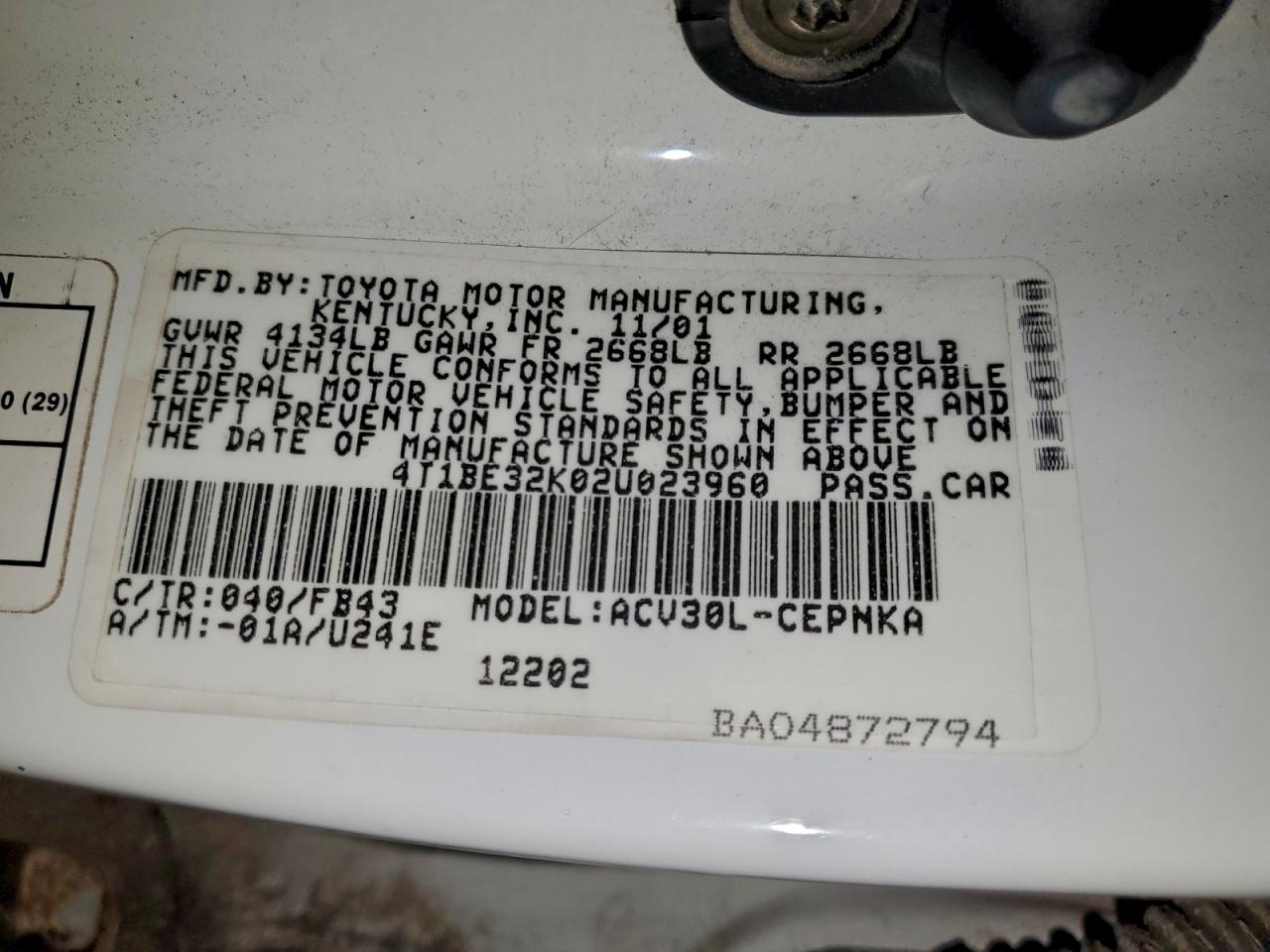 Toyota Camry Le Image 10