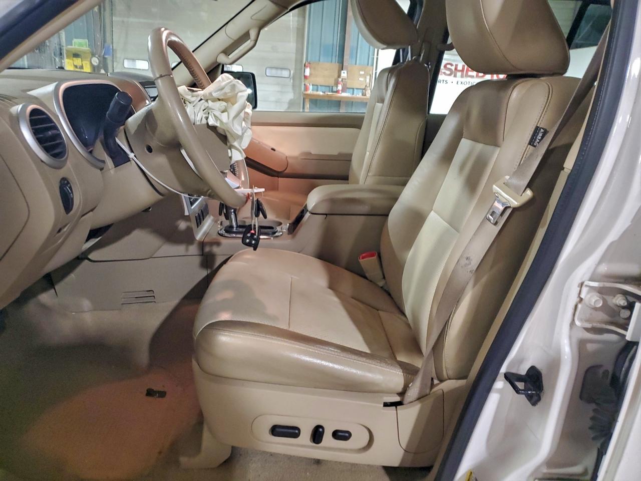 Mercury Mountainer Premier Image 13