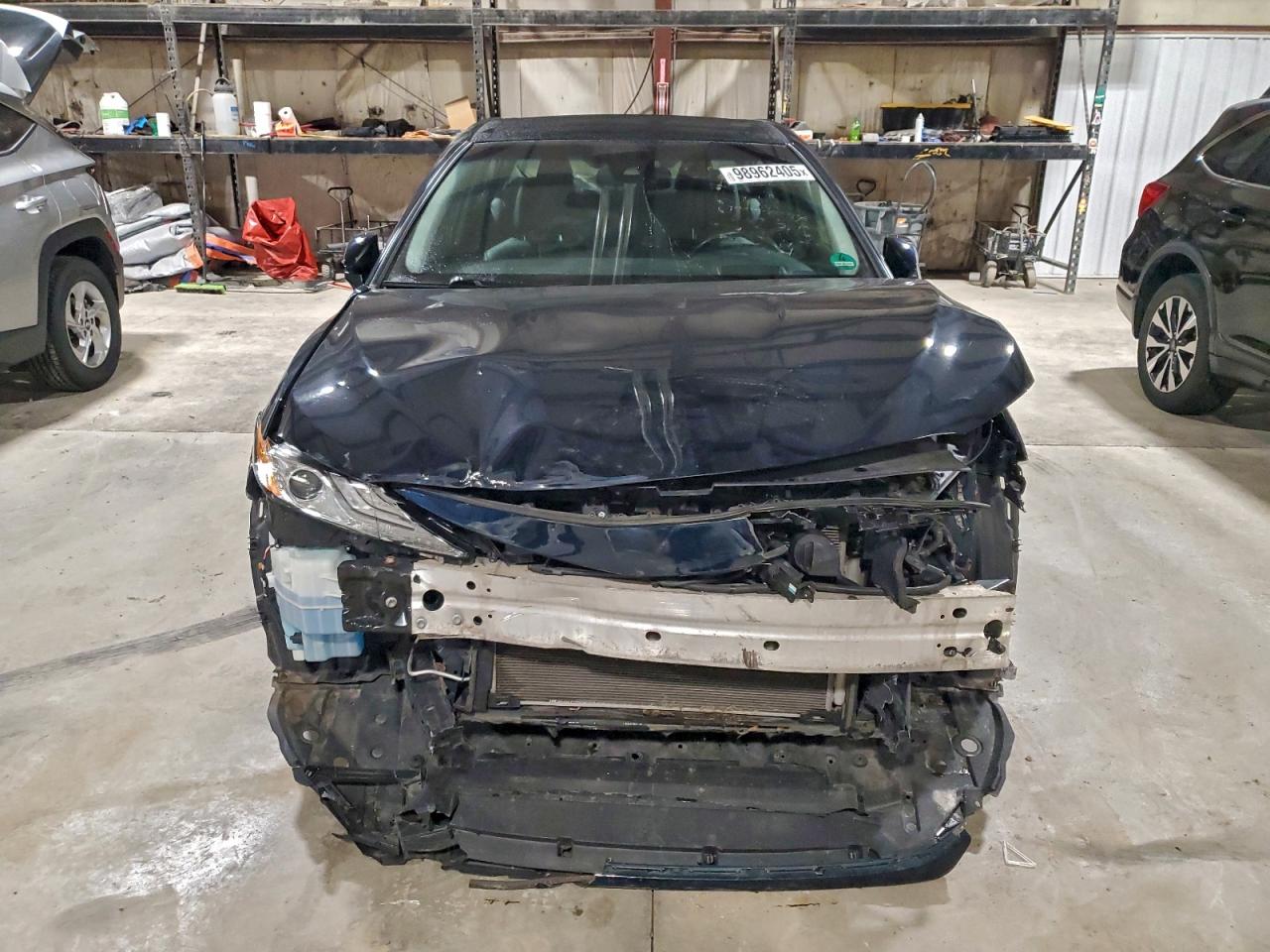 Toyota Camry Hybrid Image 5