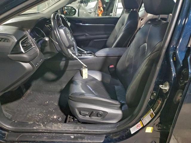 Toyota Camry Hybrid Image 4