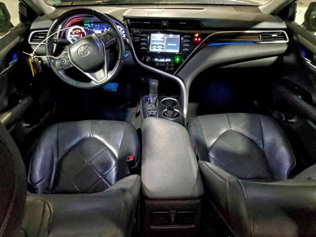 Toyota Camry Hybrid Image 8