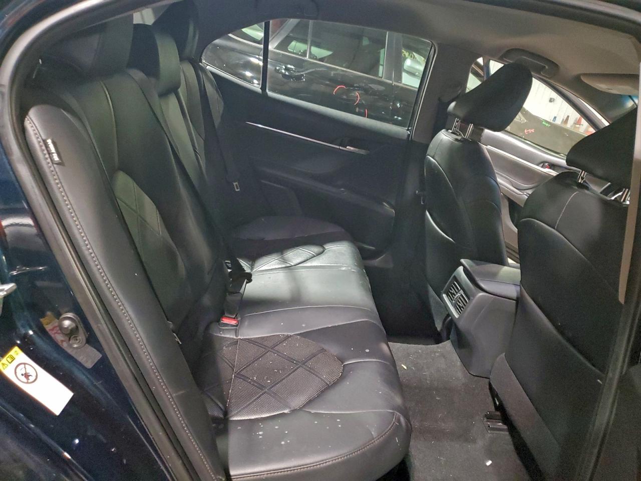 Toyota Camry Hybrid Image 10