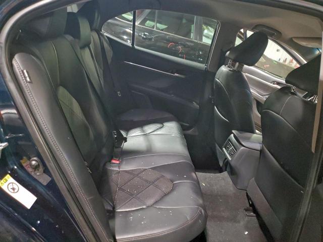 Toyota Camry Hybrid Image 10