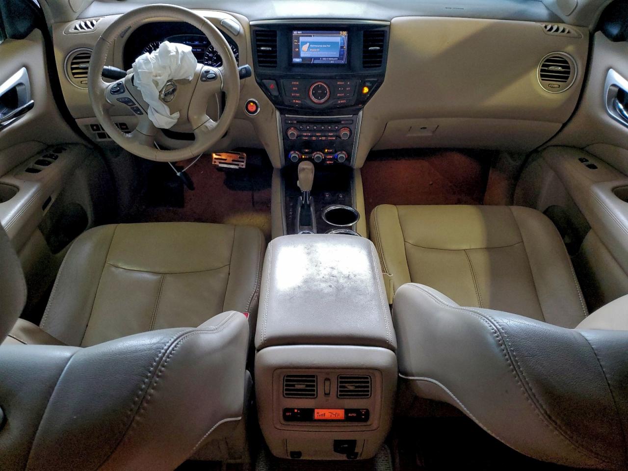 Nissan Pathfinder S Image 10