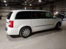Chrysler Minivan Touring Image 4
