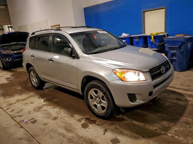Toyota RAV4 Image 12