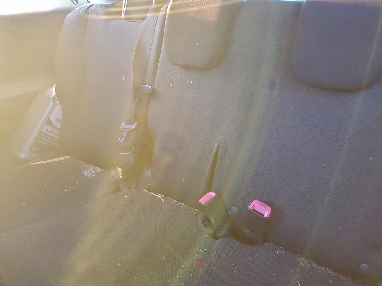 Toyota Yaris Image 12