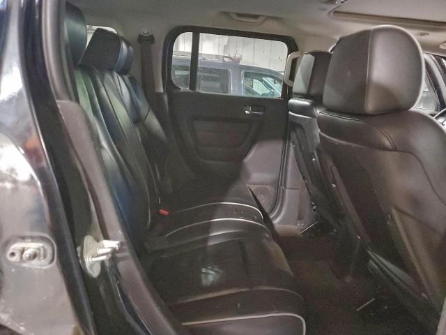 HUMMER H3 Alpha Image 9