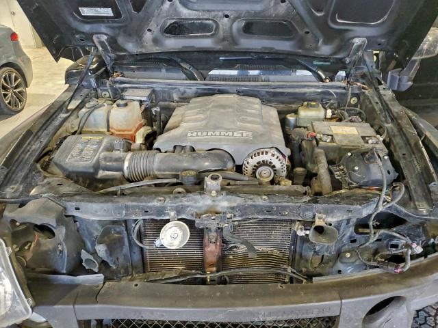 HUMMER H3 Alpha Image 11