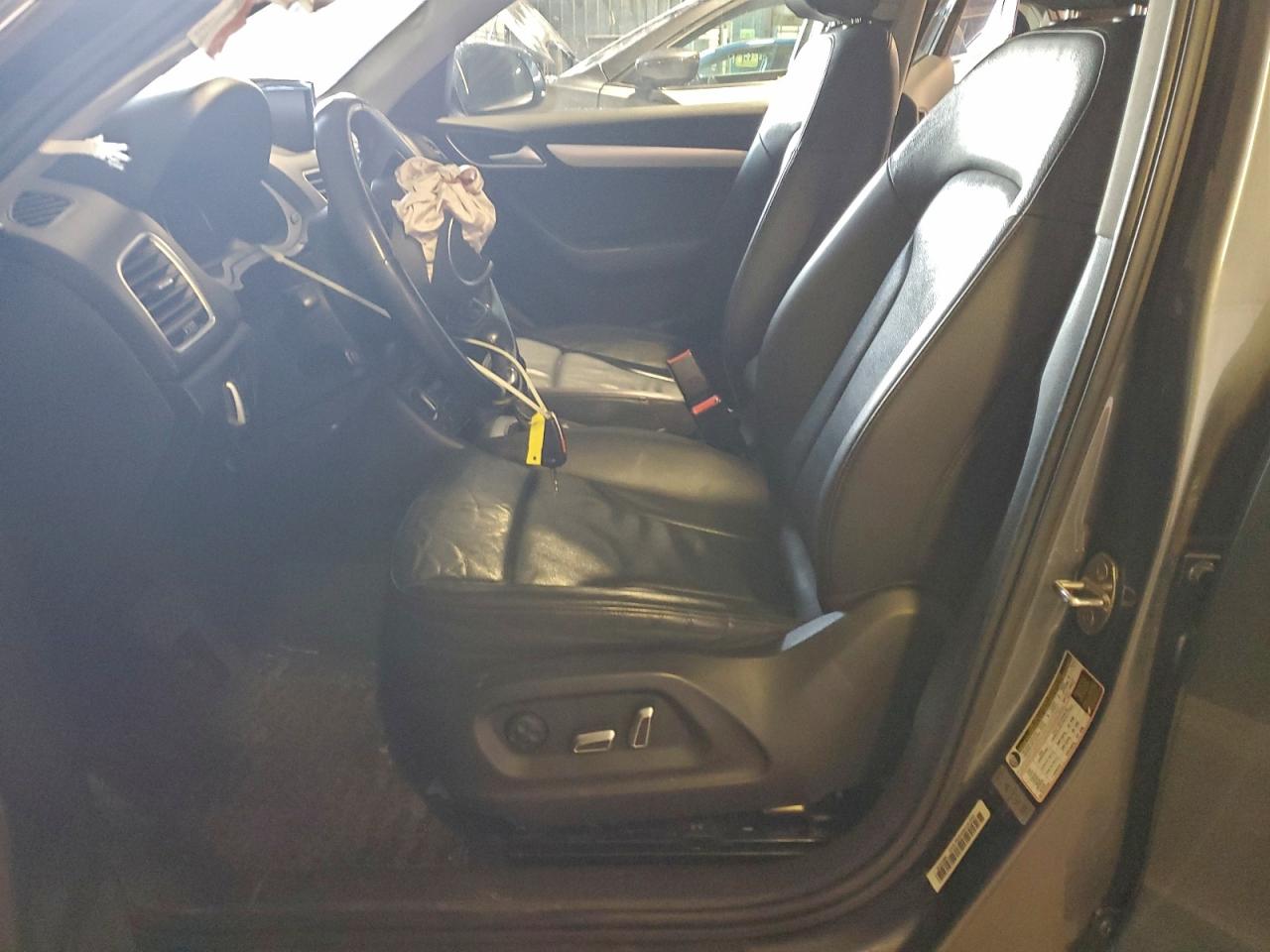 Audi Q3 Premium Plus Image 5