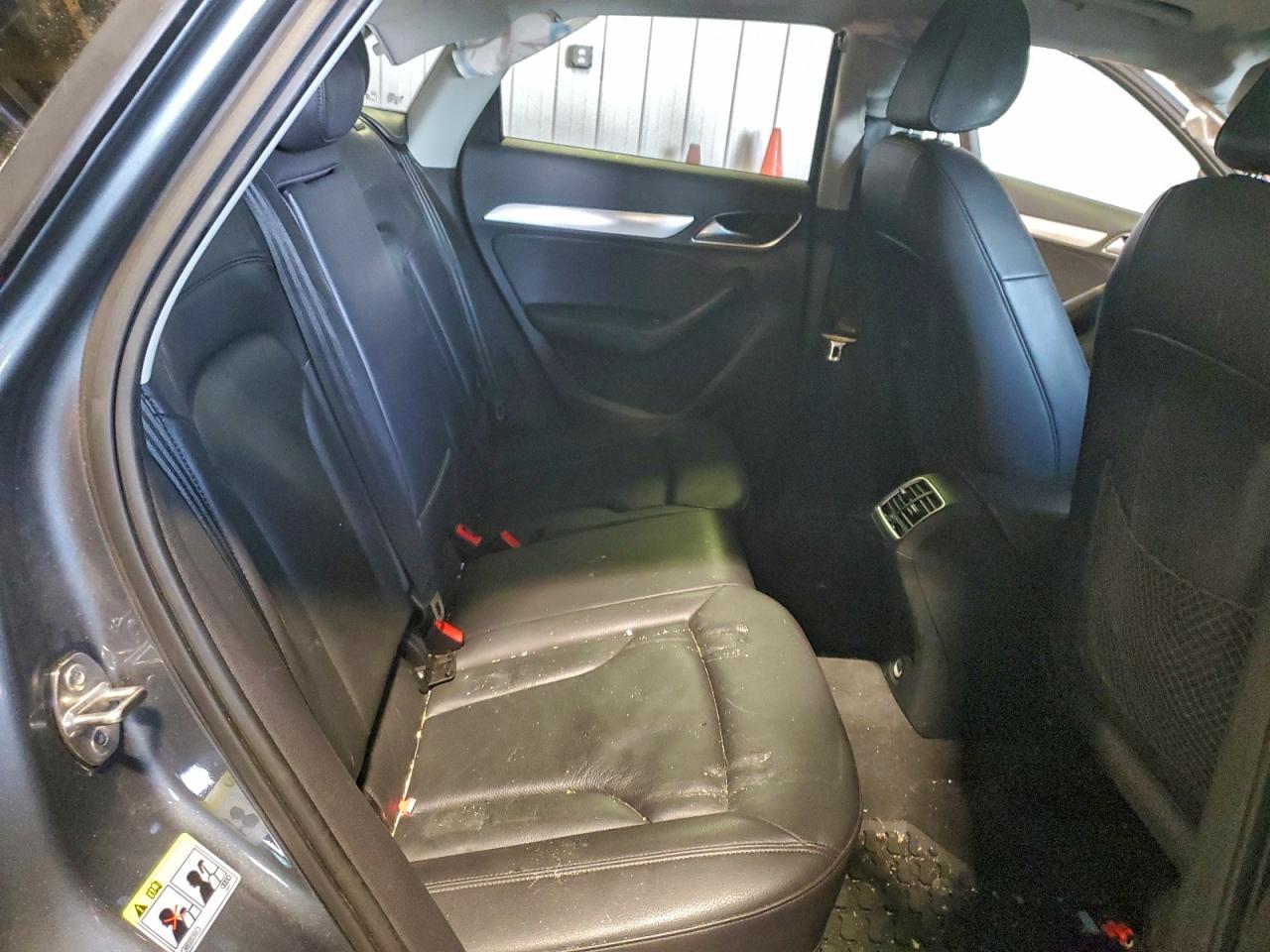 Audi Q3 Premium Plus Image 8