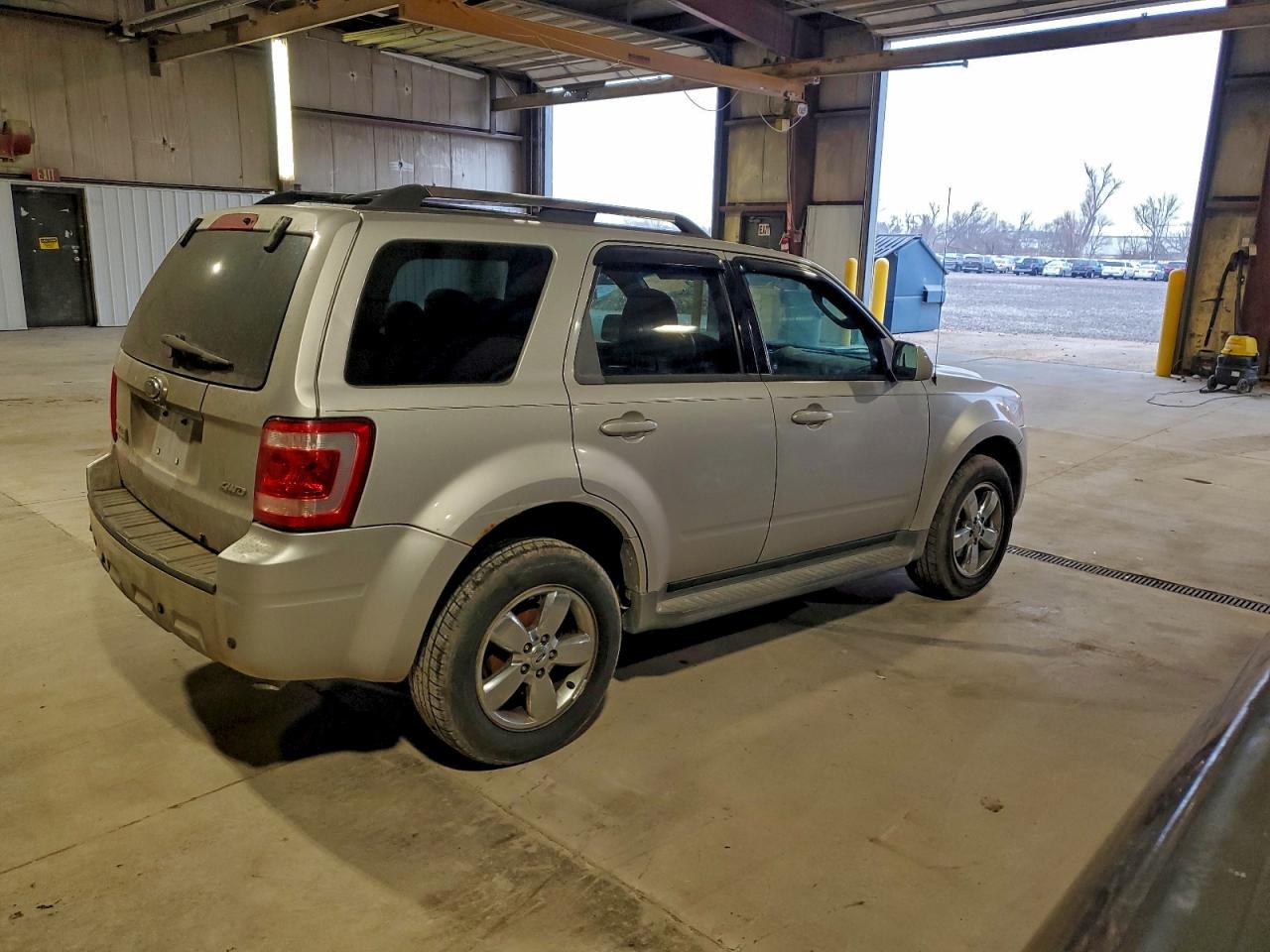 Ford Escape Limited Image 5