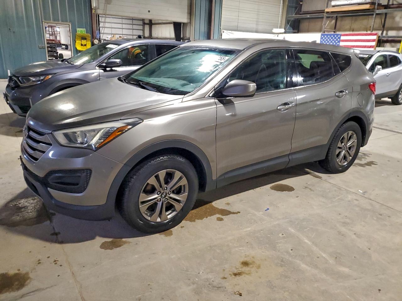 Hyundai SANTA FE Image 1
