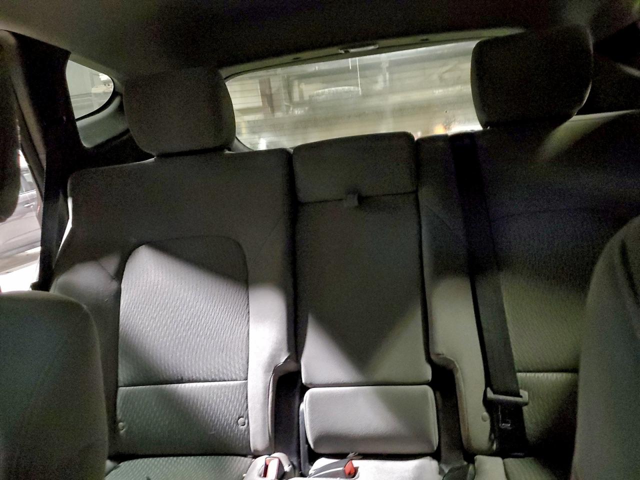 Hyundai SANTA FE Image 6