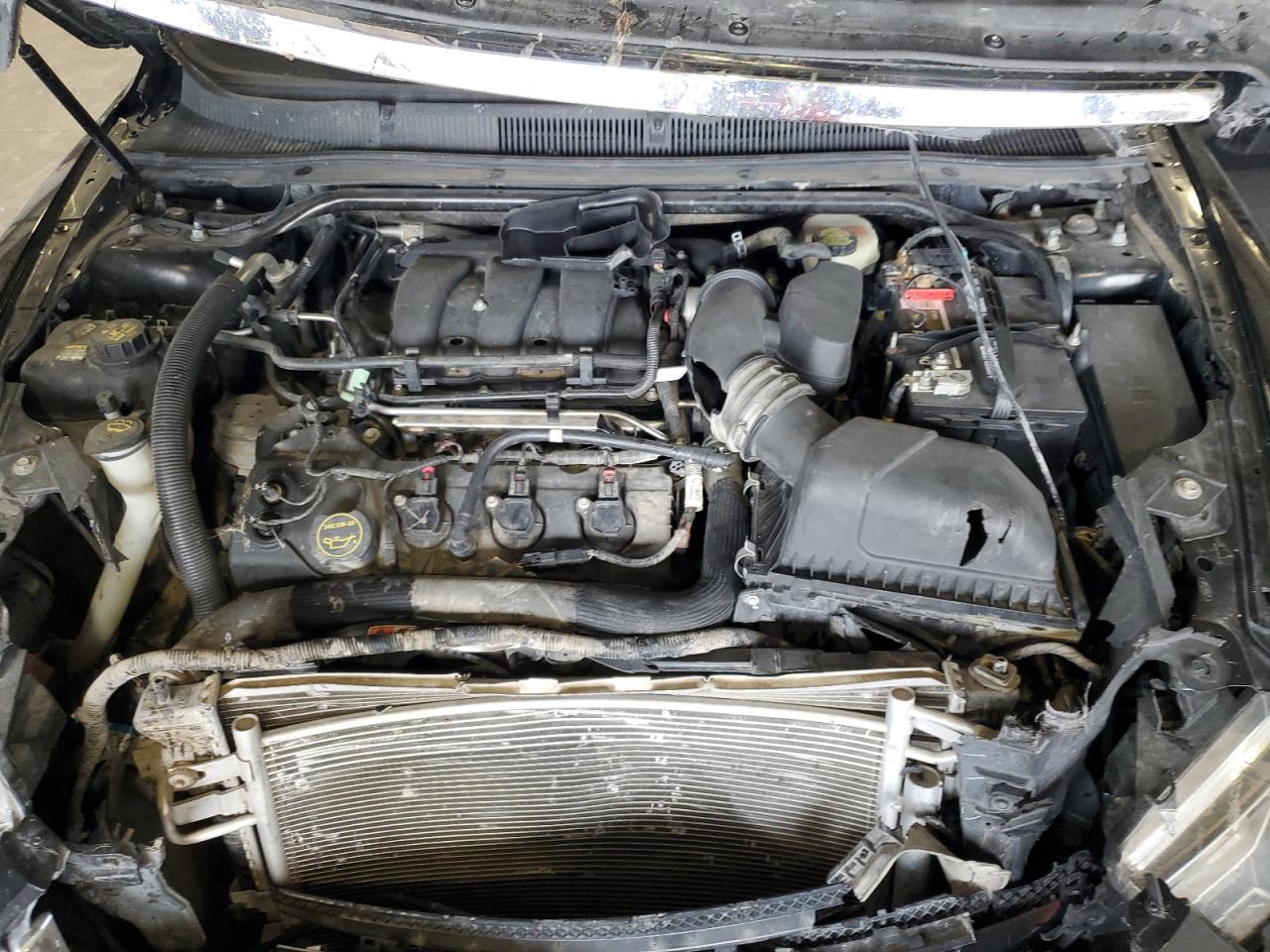 Ford Taurus Limited Image 10