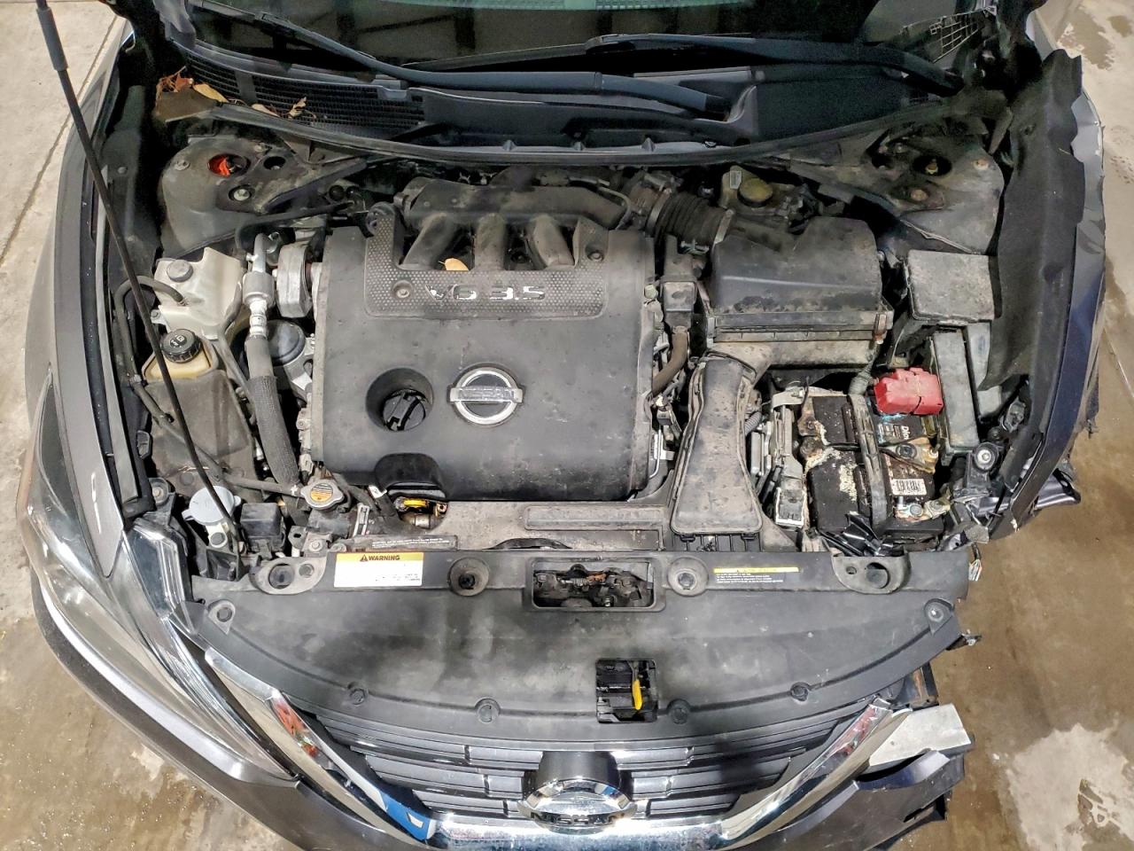 Nissan Altima 3.5sl Image 11