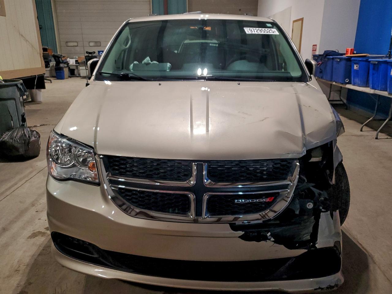 Dodge Caravan Sxt Image 11