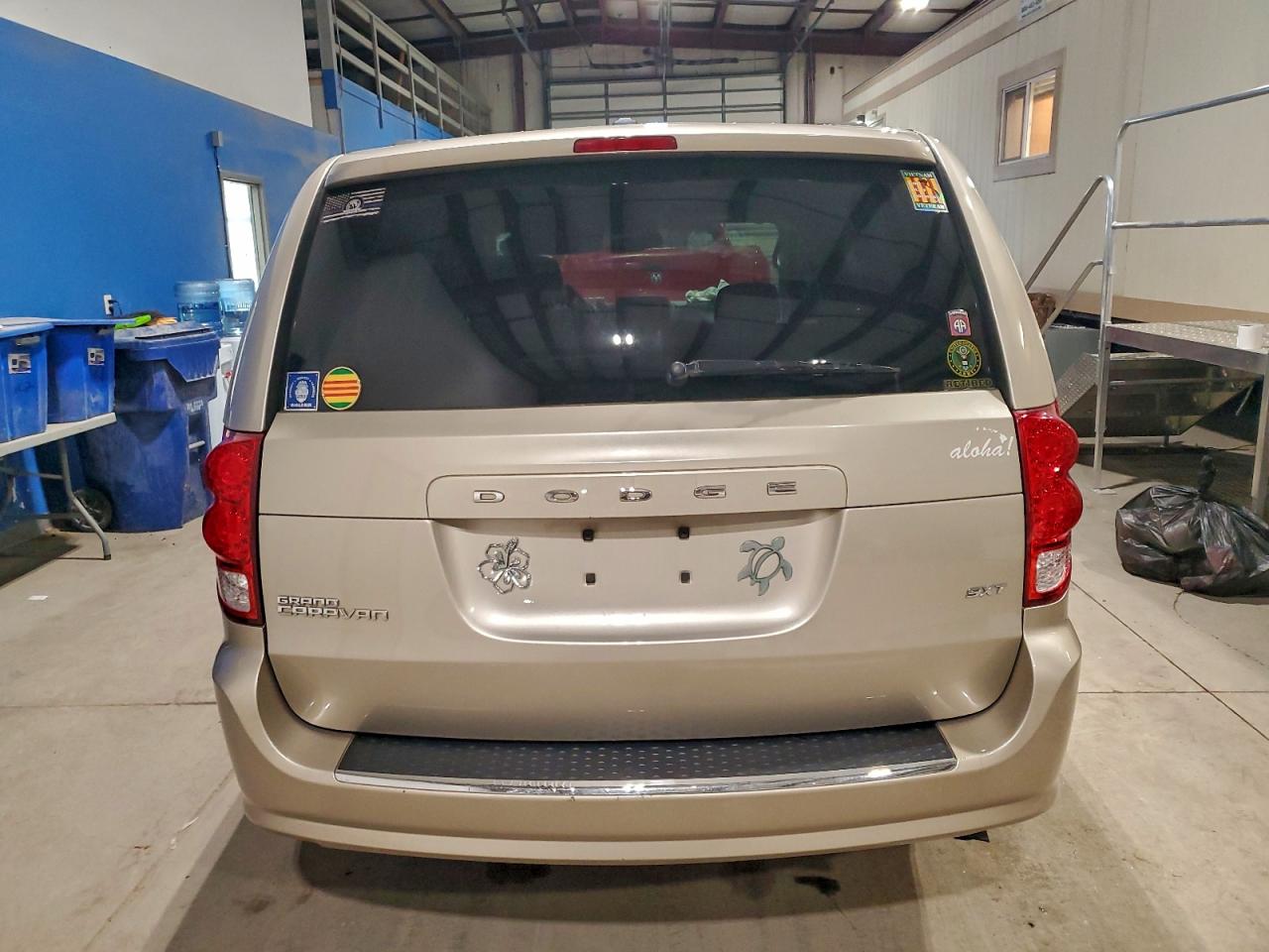 Dodge Caravan Sxt Image 3