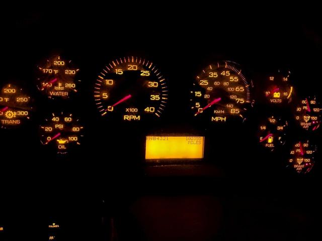 International 7000 7400 7400 Image 10