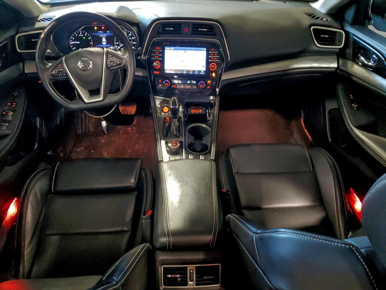 Nissan Maxima 3.5s Image 2