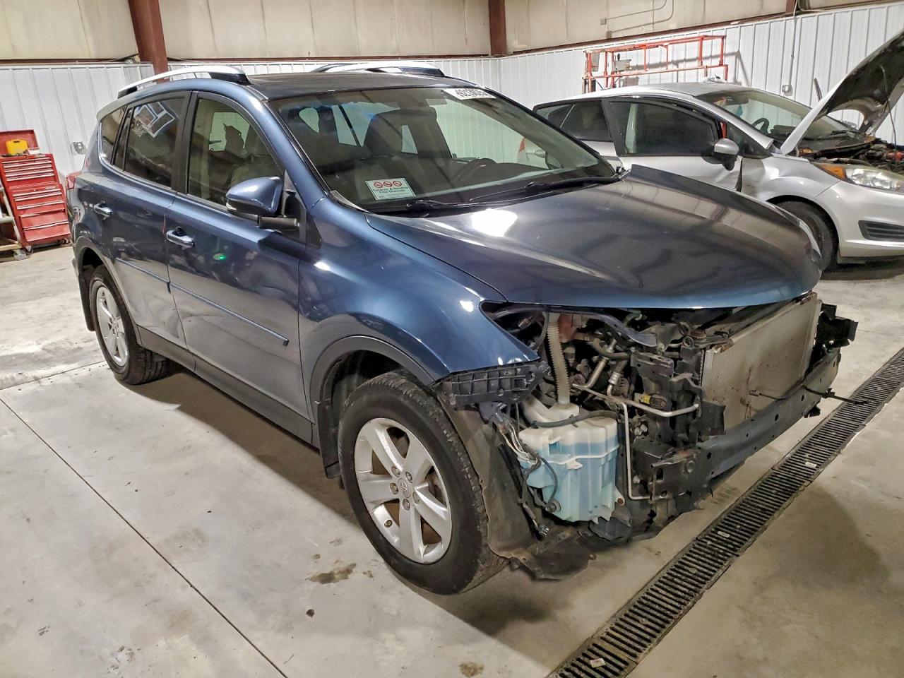 Toyota RAV4 Xle Image 3